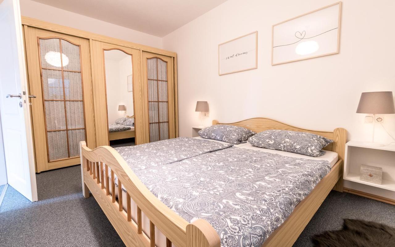 Ferienwohnung Hainzinger レッテンベルク エクステリア 写真